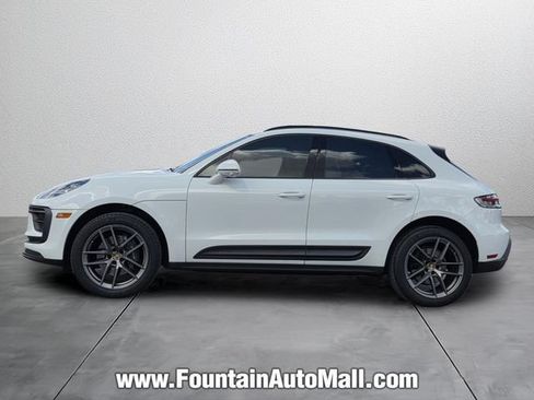 Used 2023 Porsche Macan Turbo AWD/4WD image 2