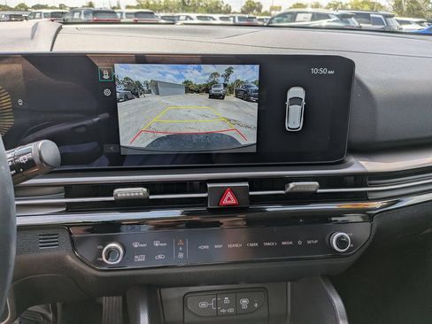 Certified 2026 Kia Sportage EX FWD image 24