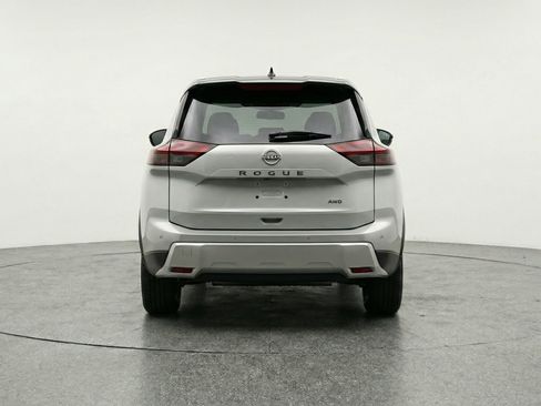 Used 2025 Nissan Rogue SV image 7