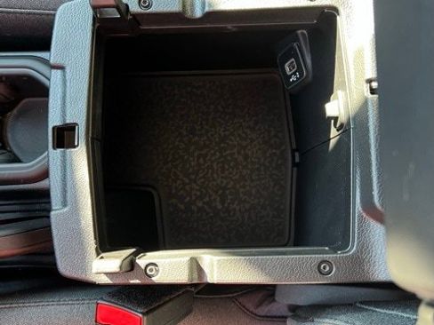 Certified 2025 Jeep Wrangler Sport S image 17