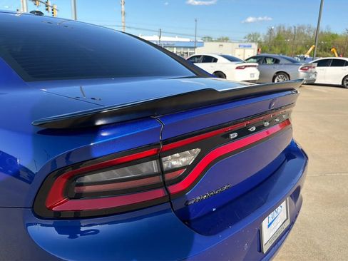 Used 2019 Dodge Charger SXT w/ Blacktop Package image 33
