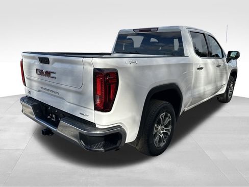 Used 2025 GMC Sierra 1500 SLT image 5