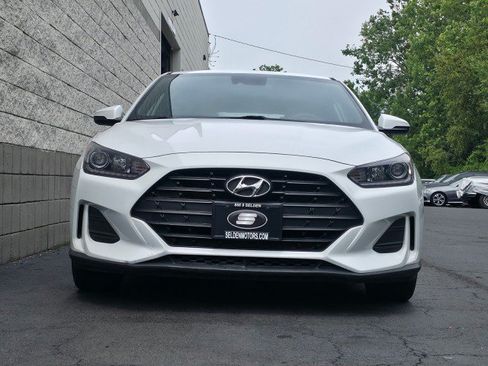 Used 2019 Hyundai Veloster 2.0 FWD image 17