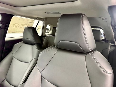 New 2026 Toyota Corolla Cross XLE image 18