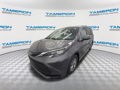 Used 2025 Toyota Sienna LE