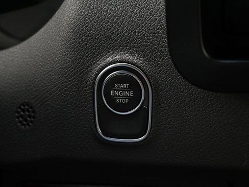 Used 2022 Mercedes-Benz Sprinter 2500 image 29