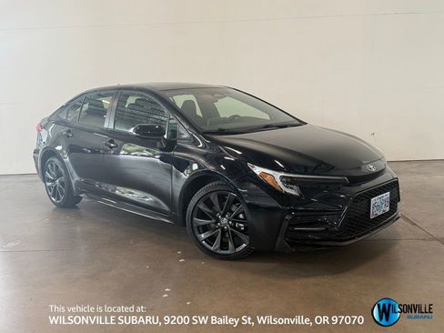 Used 2024 Toyota Corolla SE image 1