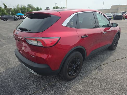 Used 2021 Ford Escape SE w/ Convenience Package AWD/4WD image 4