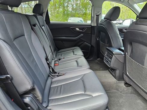 Used 2024 Audi Q7 3.0T Premium Plus image 21