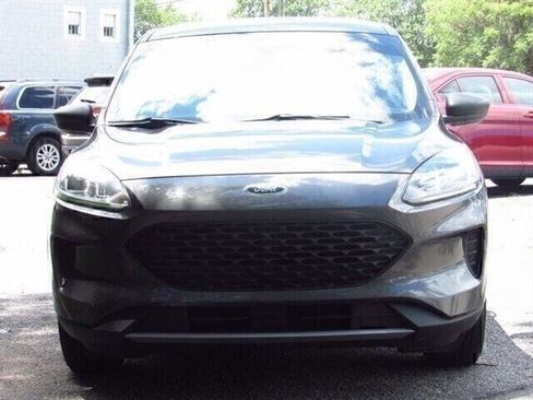 Used 2020 Ford Escape S image 2