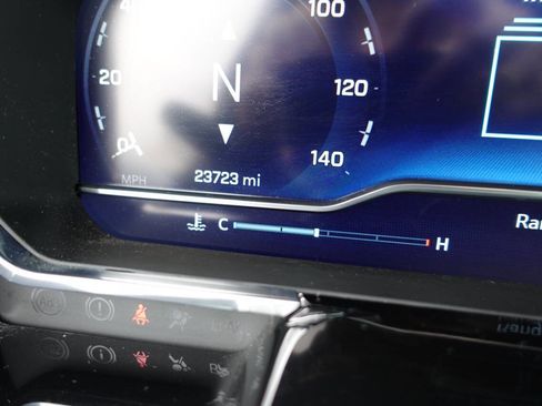 Used 2022 Chevrolet Silverado 1500 LT image 48