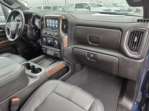 Used 2023 Chevrolet Silverado 2500 High Country w/ Z71 Off-Road Package image 33