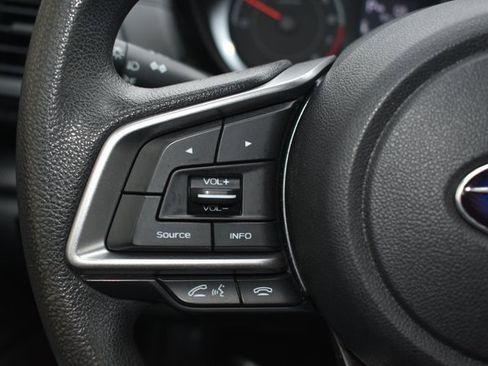 Used 2019 Subaru Crosstrek 2.0i image 19