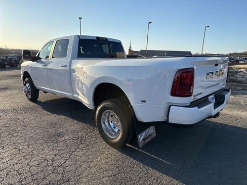 New 2026 RAM 3500 Laramie w/ Towing Technology Group AWD/4WD image 3