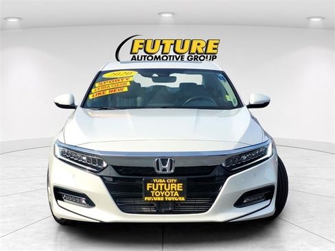 Used 2020 Honda Accord Touring image 2