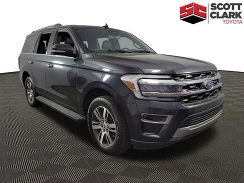 Used 2024 Ford Expedition Limited image 1