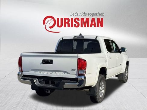 Used 2016 Toyota Tacoma SR5 image 2