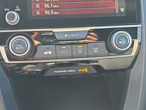 Used 2019 Honda Civic Sport image 21