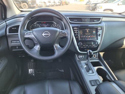 Used 2024 Nissan Murano SV image 19
