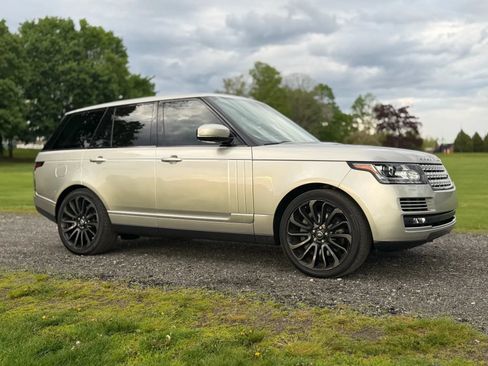 Used 2016 Land Rover Range Rover Supercharged AWD/4WD image 29