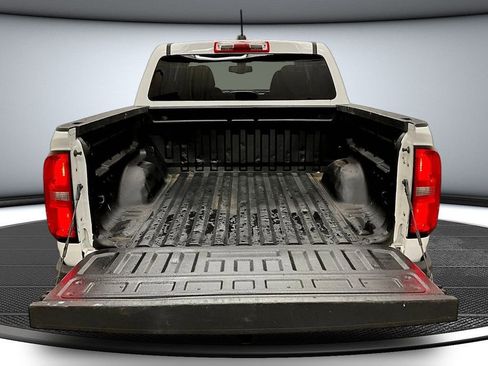 Used 2022 Chevrolet Colorado LT w/ Trail Boss Package AWD/4WD image 7
