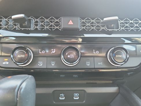 Used 2025 Honda Accord Sport image 36
