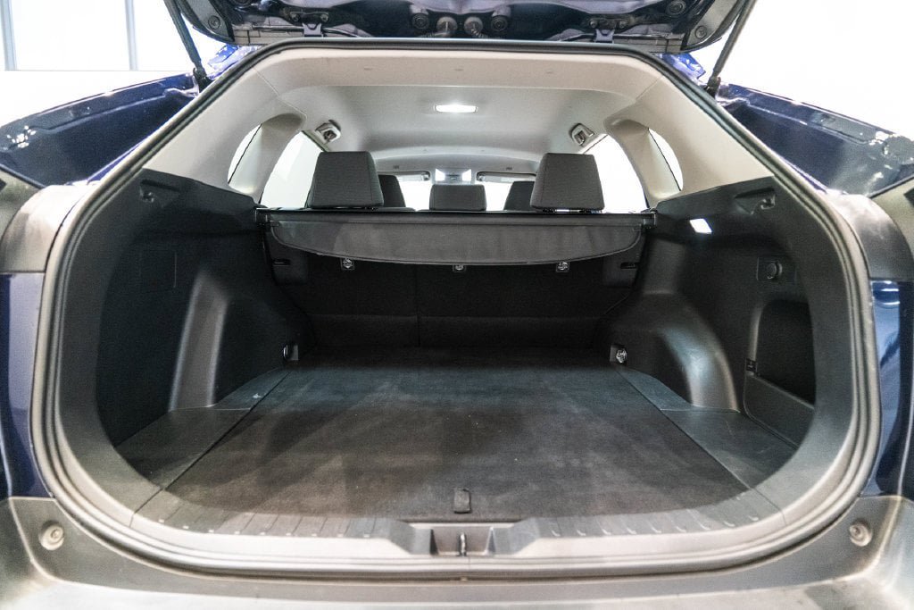 Certified 2025 Toyota RAV4 XLE AWD/4WD image 32