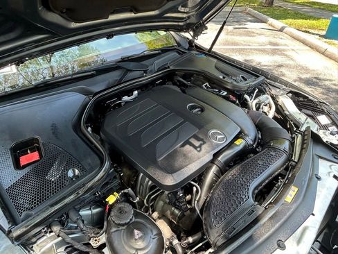 Used 2023 Mercedes-Benz E 350 4MATIC Sedan image 34