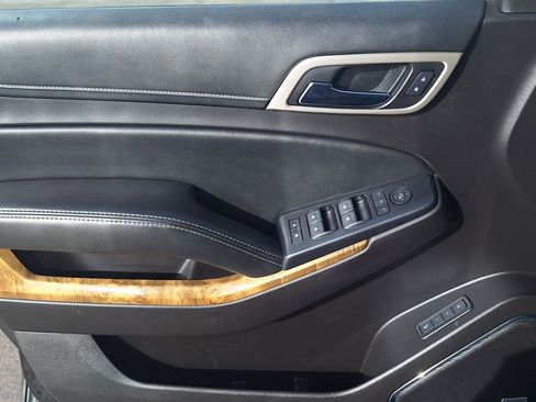 Used 2017 GMC Yukon Denali w/ Open Road Package image 9