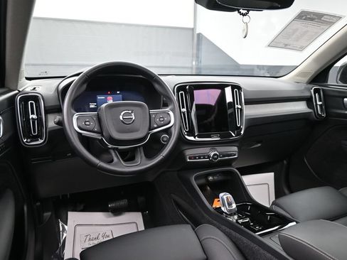 Used 2026 Volvo XC40 B5 Plus AWD/4WD image 34