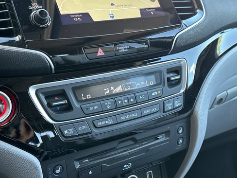 Used 2019 Honda Pilot Elite image 29