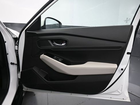 Certified 2023 Honda Accord Touring image 41