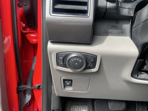 Used 2018 Ford F150 XLT image 16