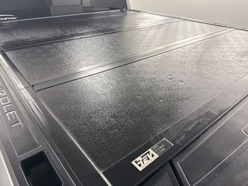 Certified 2025 Chevrolet Silverado 1500 LTZ w/ Technology Package image 33