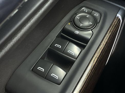 Used 2021 GMC Sierra 1500 Elevation image 11