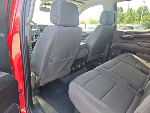 Used 2023 Chevrolet Silverado 1500 LT AWD/4WD image 15