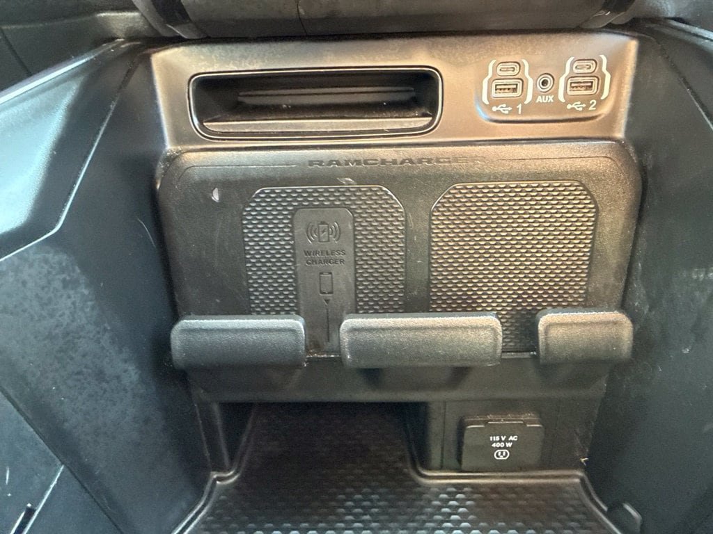 Used 2023 RAM 1500 Laramie AWD/4WD image 39