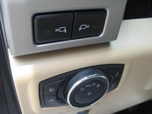 Used 2019 Ford F150 Lariat AWD/4WD image 50