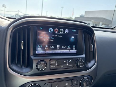 Used 2018 Chevrolet Colorado Z71 RWD image 26