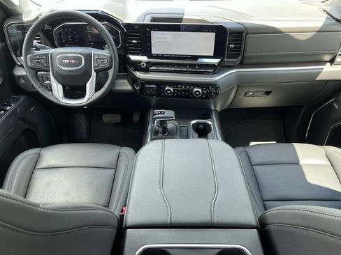 Used 2026 GMC Sierra 1500 SLT w/ SLT Convenience Package AWD/4WD image 12