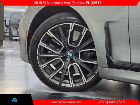 Used 2021 BMW 750i xDrive w/ Executive Package AWD/4WD image 5