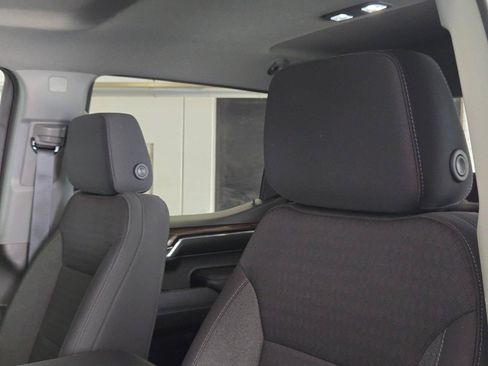 Used 2023 Chevrolet Silverado 1500 LT AWD/4WD image 11