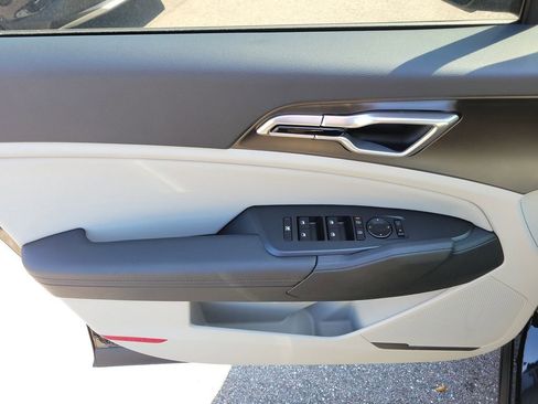 New 2026 Kia Sportage EX image 21