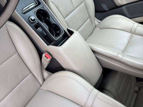 Used 2023 Lincoln Corsair AWD w/ Equipment Group 101A image 26