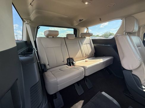 Used 2022 Ford Expedition Max XLT AWD/4WD image 22