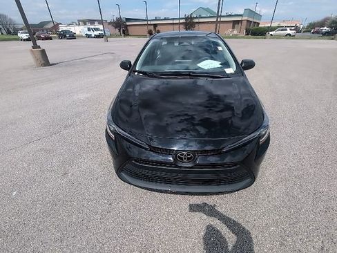 Certified 2025 Toyota Corolla LE image 10