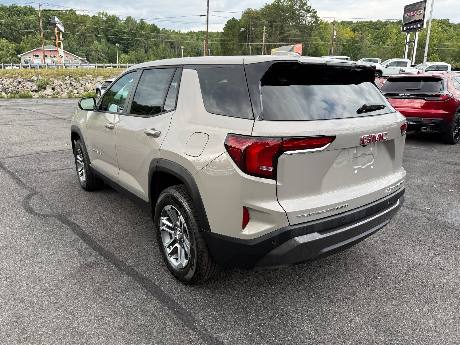 New 2027 GMC Terrain Elevation AWD/4WD image 3