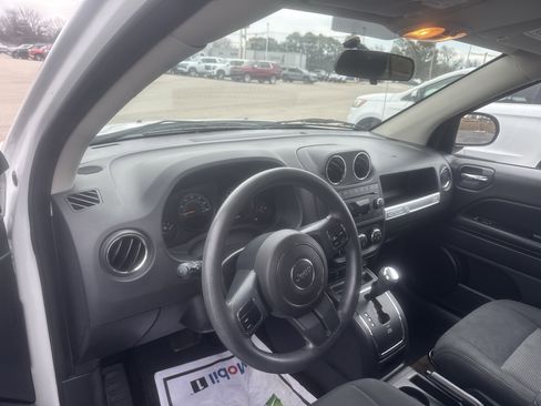 Used 2015 Jeep Compass Sport w/ Power Value Group image 8