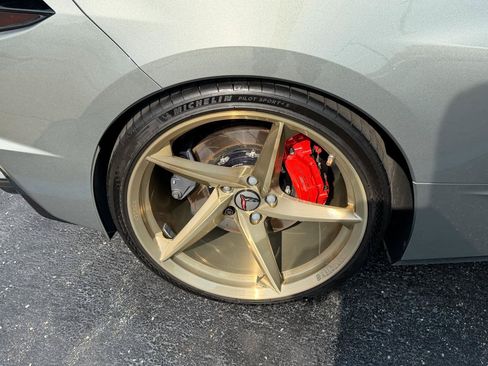 Used 2022 Chevrolet Corvette Stingray Preferred Cpe w/ Z51 Performance Package RWD image 30