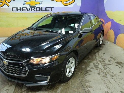 Used 2018 Chevrolet Malibu LS image 4